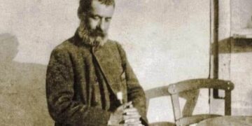 “Επειδή χρειαζόμαστε το λύχνο του άστρου τους”