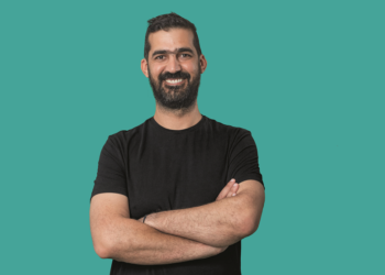 Πλοήγηση στο Παρόν: Η ΤΝ μεταμορφώνει το ασφαλιστικό τοπίο