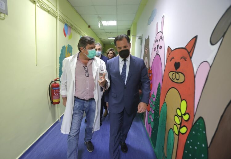 Επίσκεψη του A. Γεωργιάδη στο ανακαινισμένο Νοσοκομείο Παίδων «Καραμανδάνειο»