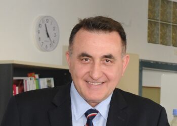 Οι παθολόγοι έχουν ανάγκη από κίνητρα για να μείνουν στις δημόσιες δομές υγείας