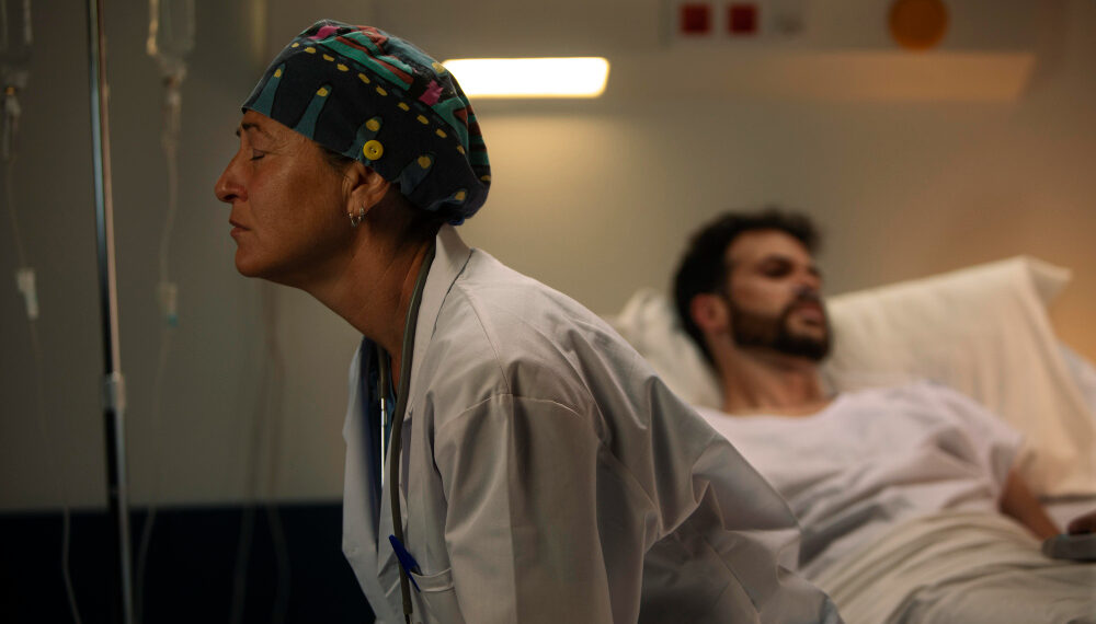 Δυσαρεστημένος 1 στους 2 Έλληνες για δημόσια και ιδιωτική υγεία