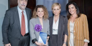 Το ΠΑΡΟΝ βραβεύτηκε από την ΜΙΝΕΤΤΑ