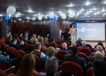 H ΜΙΝΕΤΤΑ βράβευσε τους συνεργάτες της στο Ίδρυμα Β. & Μ. Θεοχαράκη (video)