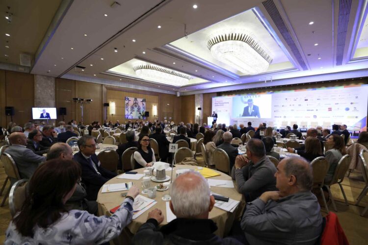 Με υψηλού επιπέδου συμμετοχές και παρεμβάσεις το 5o Συνέδριο Eπαγγελματικής Ασφάλισης