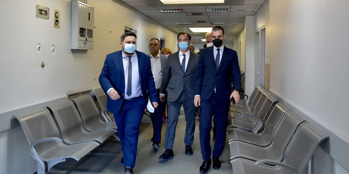 Επίσκεψη Α. Γεωργιάδη και Μ. Θεμιστοκλέους στο Π.Γ.Ν. και στο Γ.Ν. Λάρισας