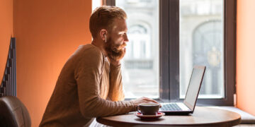 Υβριδική εργασία: Μειωμένη κατά 1/5 ενέργεια για τις επιχειρήσεις