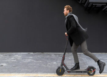 «Σήμα» ασφάλισης για τα ηλεκτρικά πατίνια