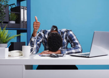 Το burnout των εργαζομένων μεταξύ των πιο ανησυχητικών τάσεων