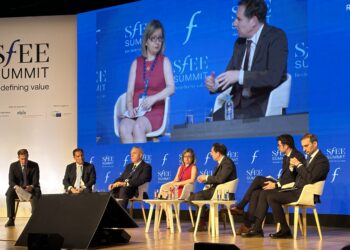 Μνημόνιο συνεργασίας μεταξύ Πολιτείας και φαρμακοβιομηχανίας για αυξημένη πρόσβαση στις καινοτόμες θεραπείες