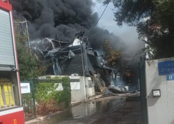 Ασφαλισμένο το εργοστάσιο στο οποίο εκδηλώθηκε φωτιά στην Κηφισιά