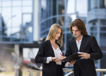 Γιατί οι αυξήσεις μισθών θα φέρουν αυξήσεις εισφορών