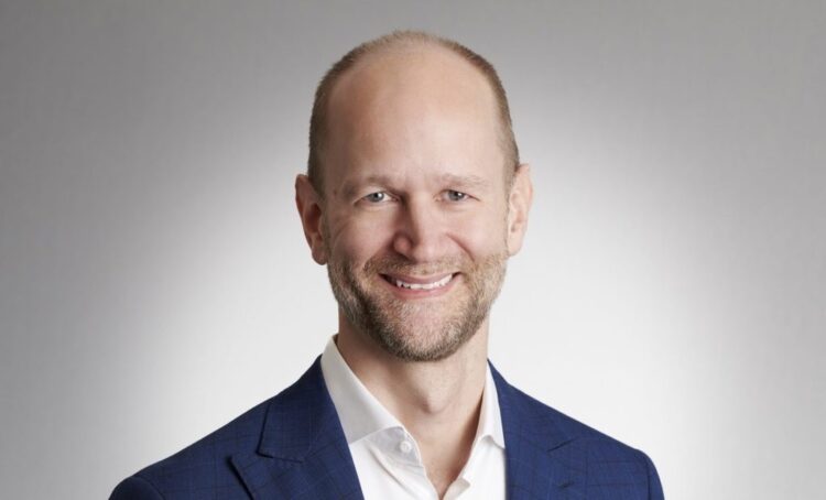 Ο Stephen Frank αντιπρόεδρος της GFIA