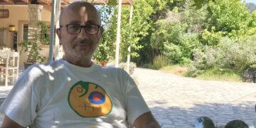 Περί Τεχνητής Νοημοσύνης: Παράλληλη ανάγνωση μιας συνέντευξης και ενός βιβλίου 