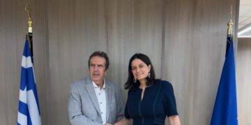 Συνάντηση ΥΠΕΚΑ Νίκης Κεραμέως με τους εκπροσώπους του ΣΕΤΕ και της ΕΣΕΕ