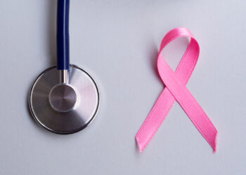 Προσυμπτωματικός έλεγχος καρκίνου μαστού στην Πάρο σε συνεργασία με το Νοσοκομείο Μεταξά