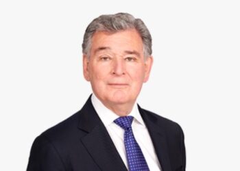 Άνθρωπος της ασφαλιστικής αγοράς ο J. Bloomer που ήταν στο Bayesian 