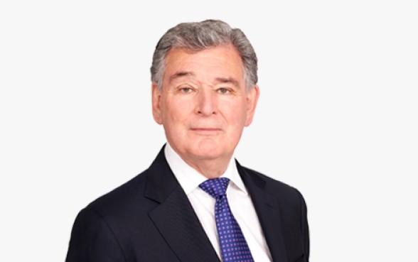 Άνθρωπος της ασφαλιστικής αγοράς ο J. Bloomer που ήταν στο Bayesian