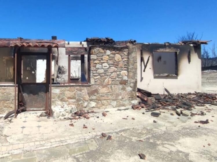 Ξεπερνούν τις 150 μέχρι τώρα οι αξιώσεις για ασφαλιστικές αποζημιώσεις από τις φωτιές