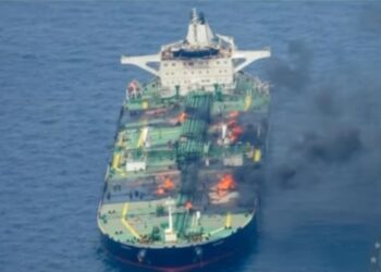 Η ασφάλιση στην Ερυθρά Θάλασσα διπλασιάζεται μετά από την επίθεση στο tanker “Σούνιο”