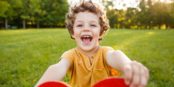 Πότε πρέπει να γίνεται εξέταση από εξειδικευμένο παιδοκαρδιολόγο;