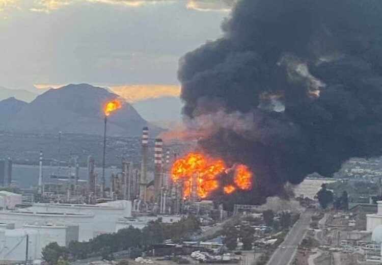 Φωτιά στα διυλιστήρια της Motor Oil