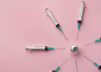 Οι 7 συστάσεις των επιστημόνων για τους φετινούς εμβολιασμούς