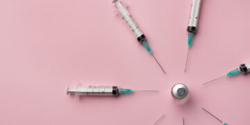 Οι 7 συστάσεις των επιστημόνων για τους φετινούς εμβολιασμούς