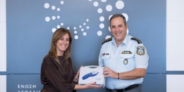 Νέα δωρεά αλκοολομέτρων από την ΕΑΕΕ στην τροχαία