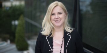 Οι κορυφαίοι CEO αντιμετωπίζουν τις διεθνείς αναταράξεις ποντάροντας σε ΑΙ και ανθρώπινο δυναμικό