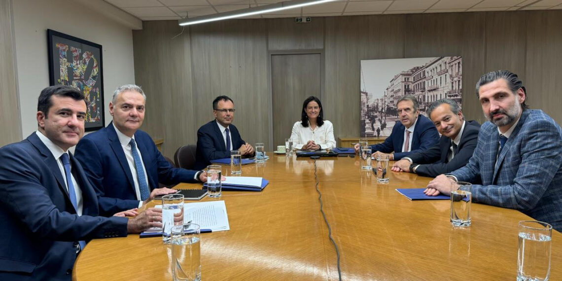 Συνεχίζεται ο διάλογος με τους Κοινωνικούς Εταίρους για τον κατώτατο μισθό