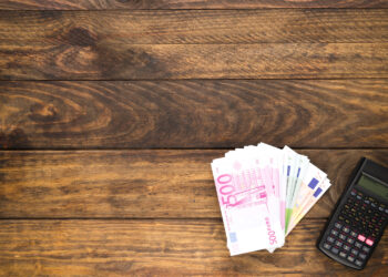 Στο κόκκινο παραμένουν οι Δείκτες Τιμών στα ασφάλιστρα Υγείας – Οχημάτων