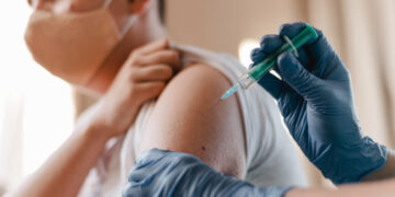 Τα 17 πιο επικίνδυνα παθογόνα για τα οποία χρειαζόμαστε εμβόλια και ποια εμβόλια βρίσκονται προ των πυλών