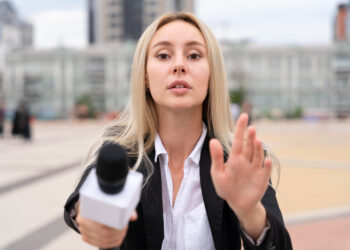 ΕΑΕΕ -11η Νοεμβρίου: “street interview” για την Ημέρα Ασφάλισης