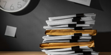 EEA: Ζητούμενο οι αδειοδοτήσεις εξπρές για τους διαμεσολαβούντες