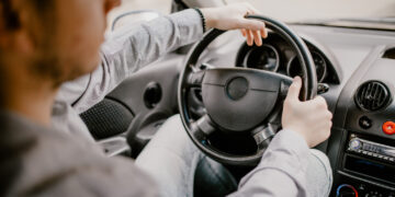 Με ΚΥΑ η εξειδίκευση της υποχρεωτικής ασφάλισης οχημάτων για φυσικά φαινόμενα