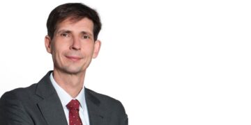 Οι καταναλωτές χρειάζονται εύκολη πρόσβαση σε επενδύσεις και προστασία