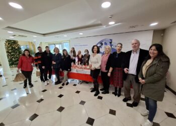 Χριστουγεννιάτικες δράσεις αγάπης από την Υδρόγειο Ασφαλιστική