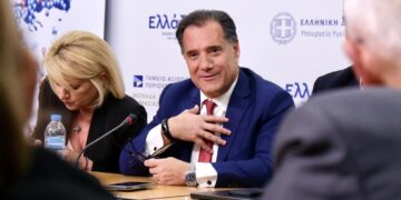 Τα μέτρα του Υπουργού Υγείας για τα φαρμακεία του ΕΟΠΥΥ