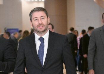 Σε τροπολογία του ΠΑΣΟΚ προτάσεις για τις αυξήσεις στα ασφάλιστρα υγείας