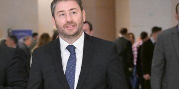 Σε τροπολογία του ΠΑΣΟΚ προτάσεις για τις αυξήσεις στα ασφάλιστρα υγείας