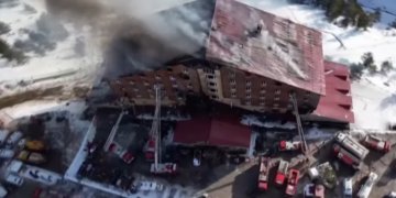 76 νεκροί από τη φωτιά στο ξενοδοχείο στην Τουρκία (video)