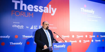 Χ. Τριαντόπουλος: Στα 5 δισ. ευρώ το δημοσιονομικό αποτέλεσμα του σχεδίου για την ανάκαμψη της Θεσσαλίας