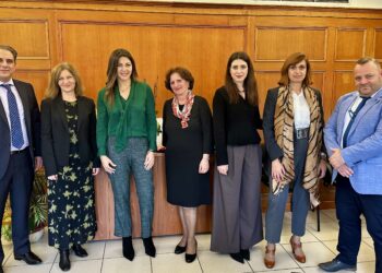 Υδρόγειος : Συνάντηση με την Υπουργό Κοινωνικής Συνοχής και Οικογένειας για την έρευνα “Οικογένεια και Σύγχρονη Ελληνική Κοινωνία”