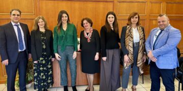 Υδρόγειος : Συνάντηση με την Υπουργό Κοινωνικής Συνοχής και Οικογένειας για την έρευνα “Οικογένεια και Σύγχρονη Ελληνική Κοινωνία”