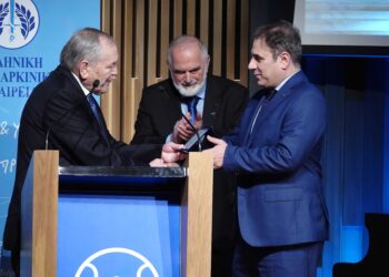 Τιμητική βράβευση της Υδρογείου από την Ελληνική Αντικαρκινική Εταιρεία