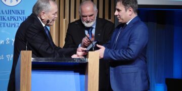 Τιμητική βράβευση της Υδρογείου από την Ελληνική Αντικαρκινική Εταιρεία