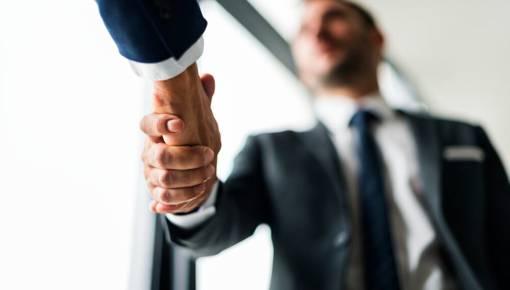 Με “μυστικούς” πελάτες η ΤτΕ θα ελέγχει τις ασφαλιστικές