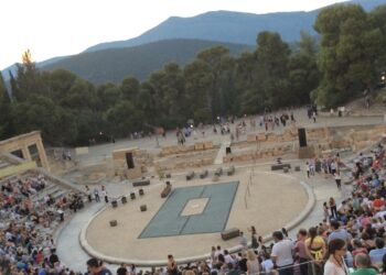 Η Ημέρα του Θεάτρου, η κοσμική μοναξιά μας και η Συνεργασίες