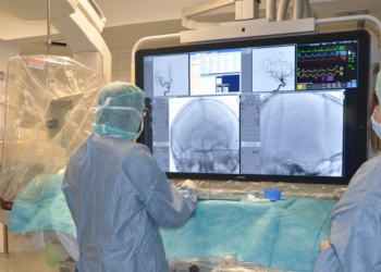 Εγκεφαλικό: Πώς μία 9χρονη έσωσε την 82χρονη γιαγιά της