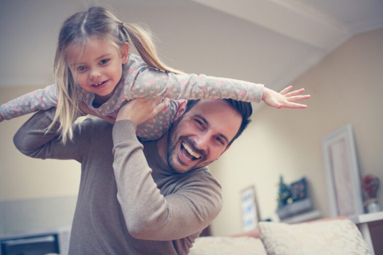 ΝΝ Hellas: Το φάσμα υπηρεσιών που καλύπτουν οι ασφαλίσεις υγείας παιδιών